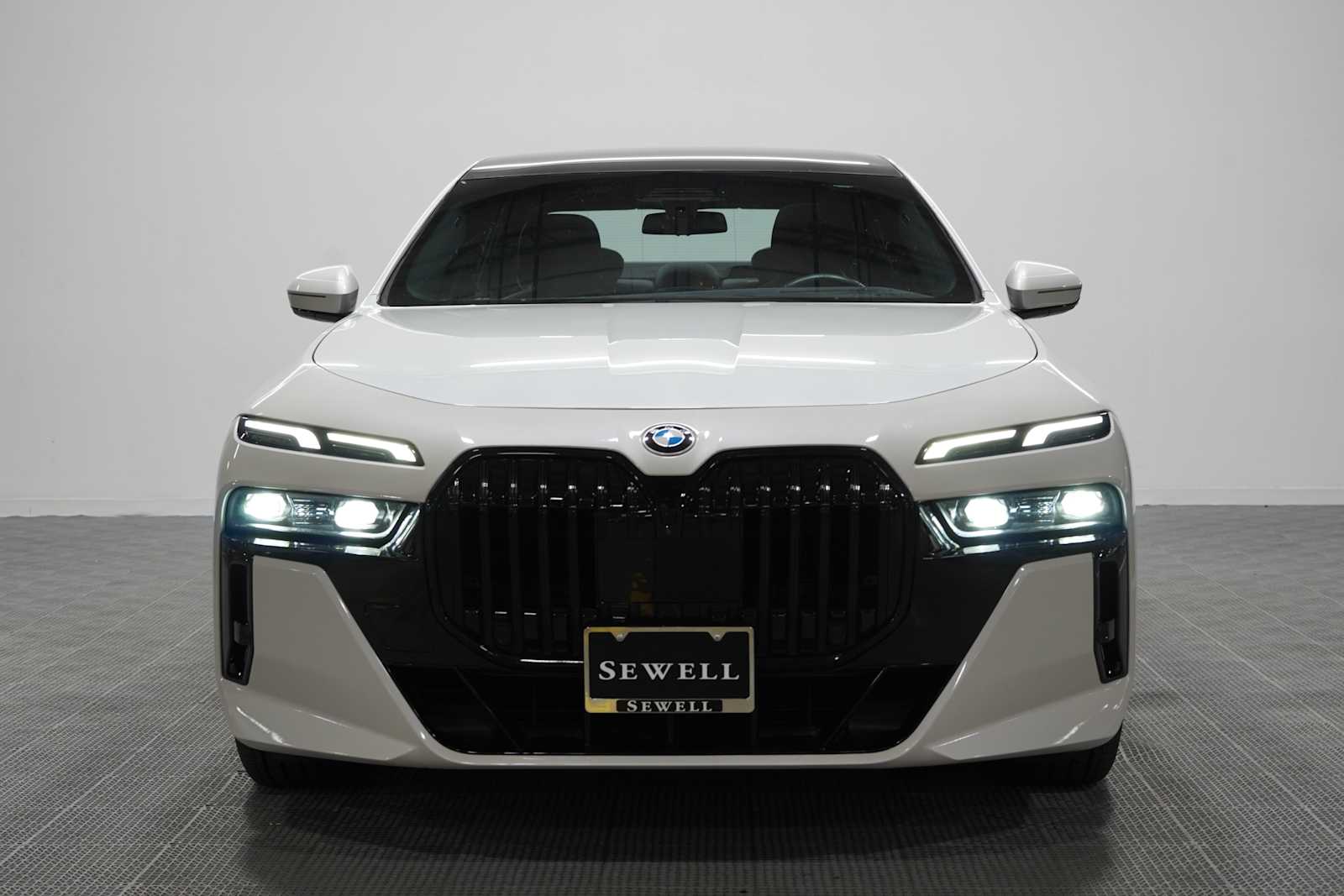 Certified Used 2023 Mineral White Metallic BMW 760i xDrive image 2