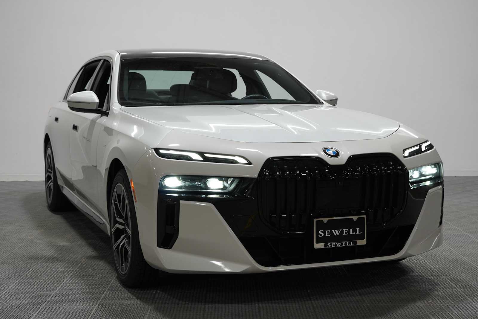 Certified Used 2023 Mineral White Metallic BMW 760i xDrive image 3