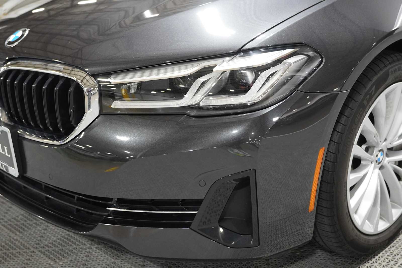 Certified Used 2023 Dark Graphite Metallic BMW 530i image 7