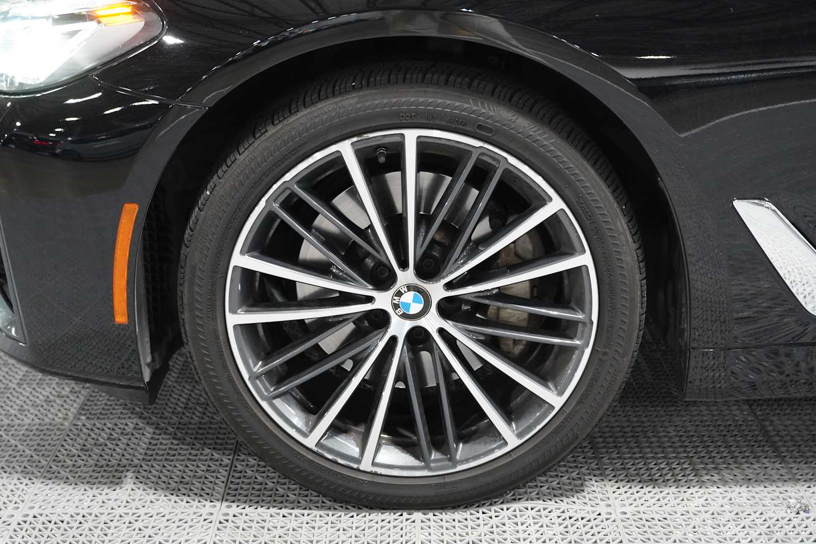 Used 2023 Jet Black BMW 530i image 8