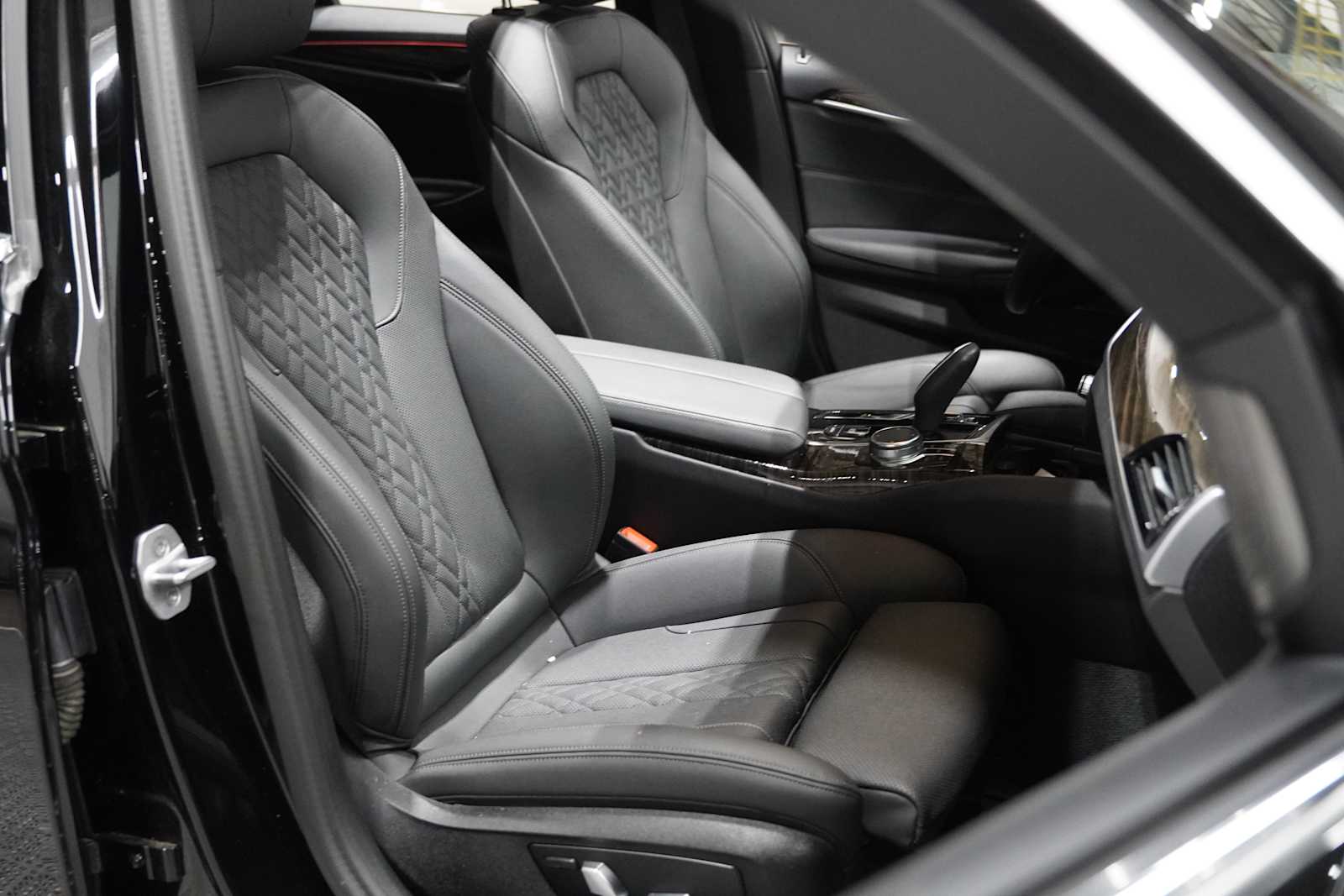 Used 2023 Jet Black BMW 530i image 11