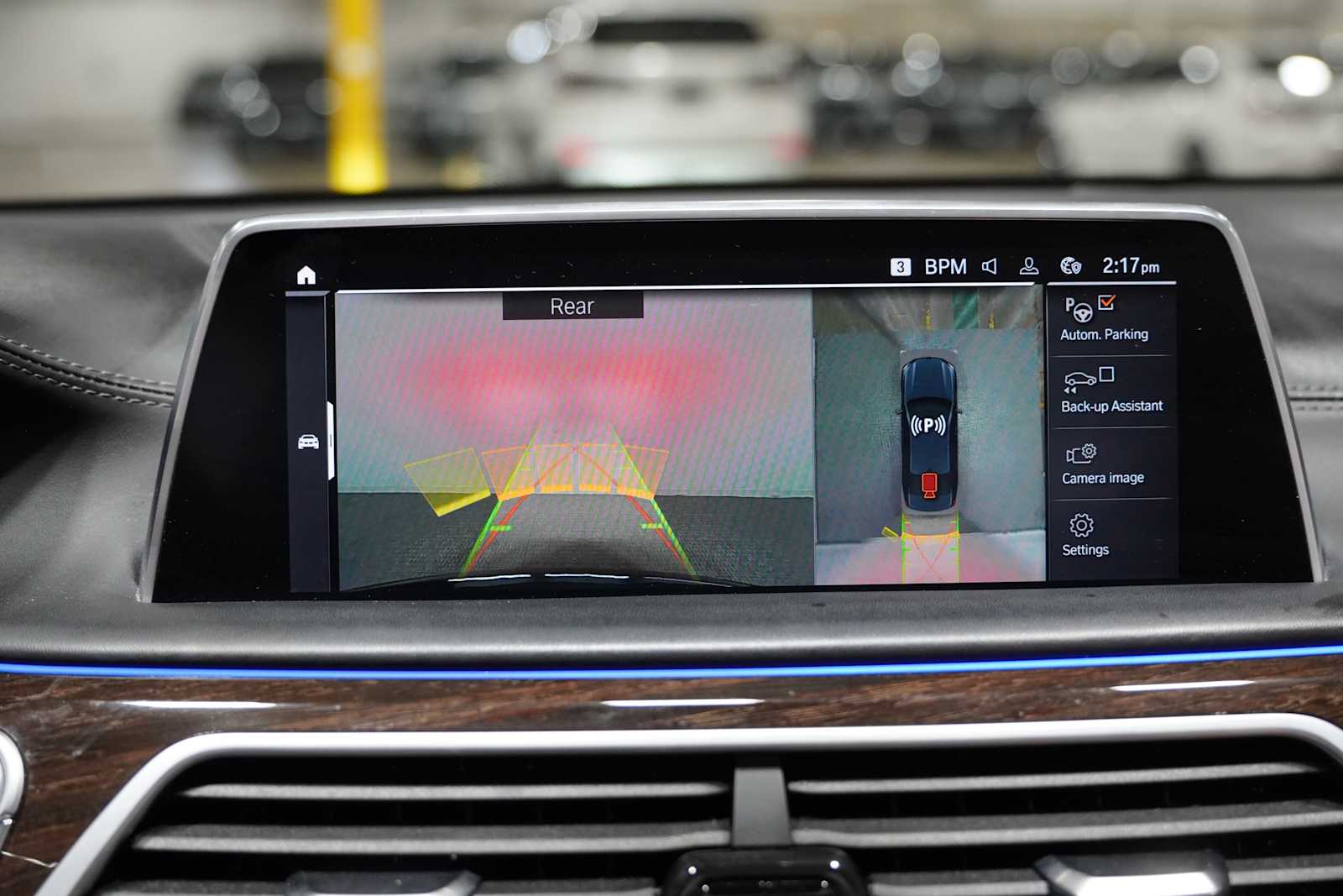 Used 2022 Carbon Black Metallic BMW 750i xDrive image 17