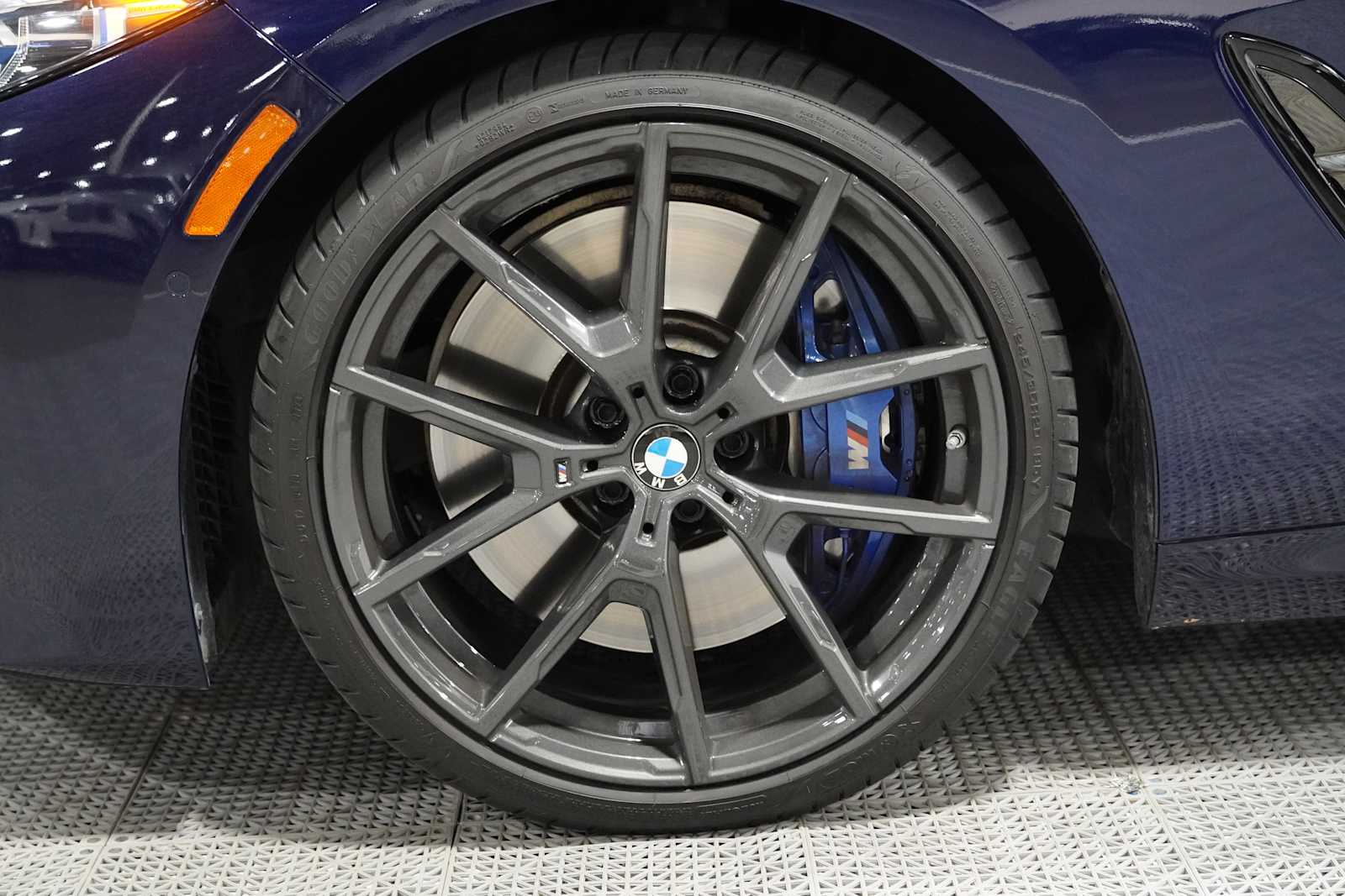 Used 2022 Tanzanite Blue II Metallic BMW M850i xDrive image 8