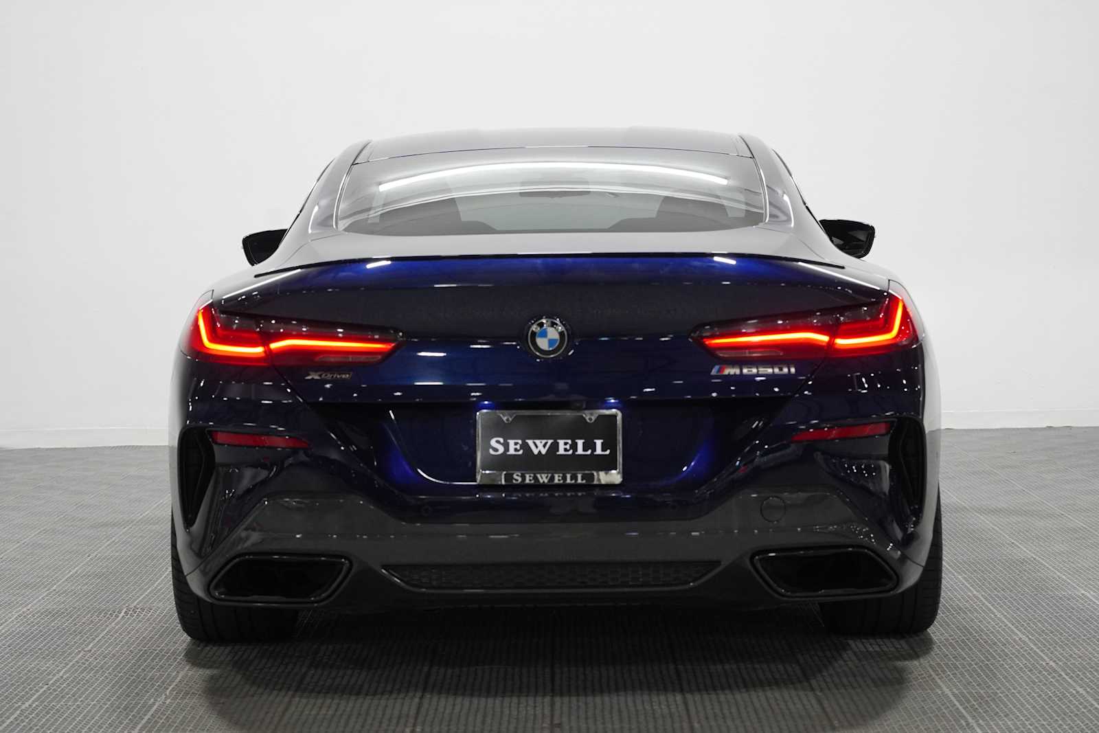 Used 2022 Tanzanite Blue II Metallic BMW M850i xDrive image 10