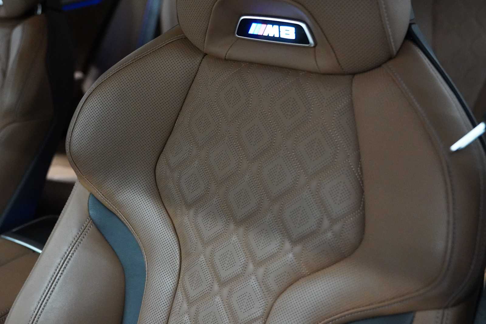 Certified Used 2024 Alpine White BMW Competition image 12