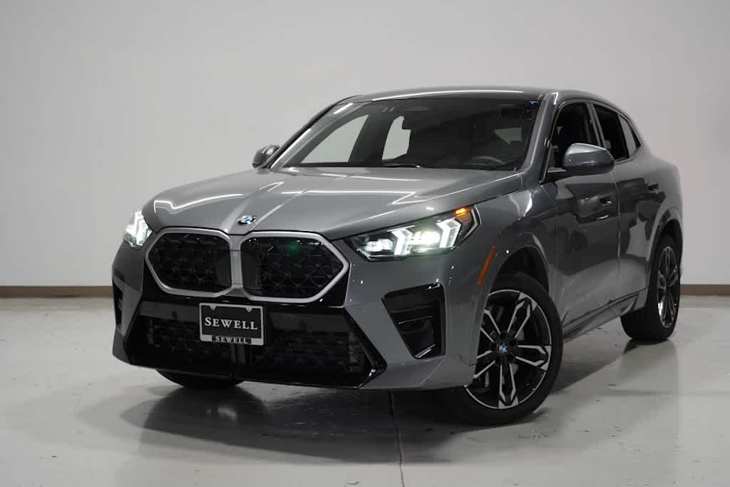 2025 BMW X2 28i's photo