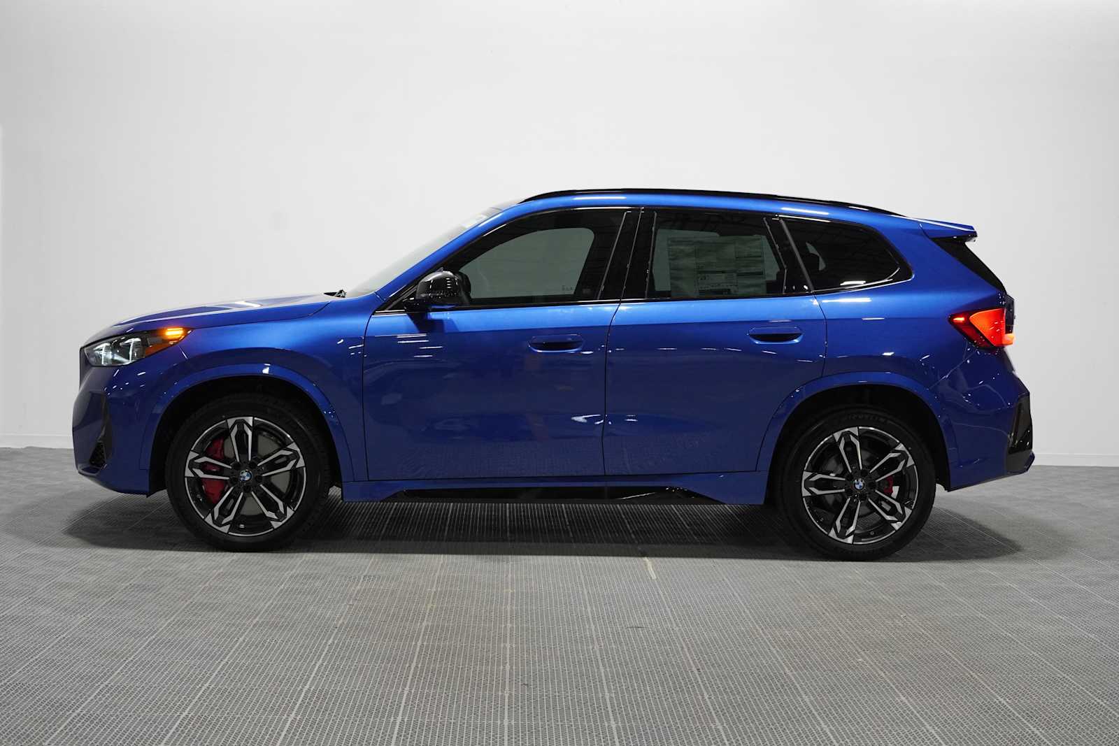 New 2026 Portimao Blue Metallic BMW xDrive28i image 3