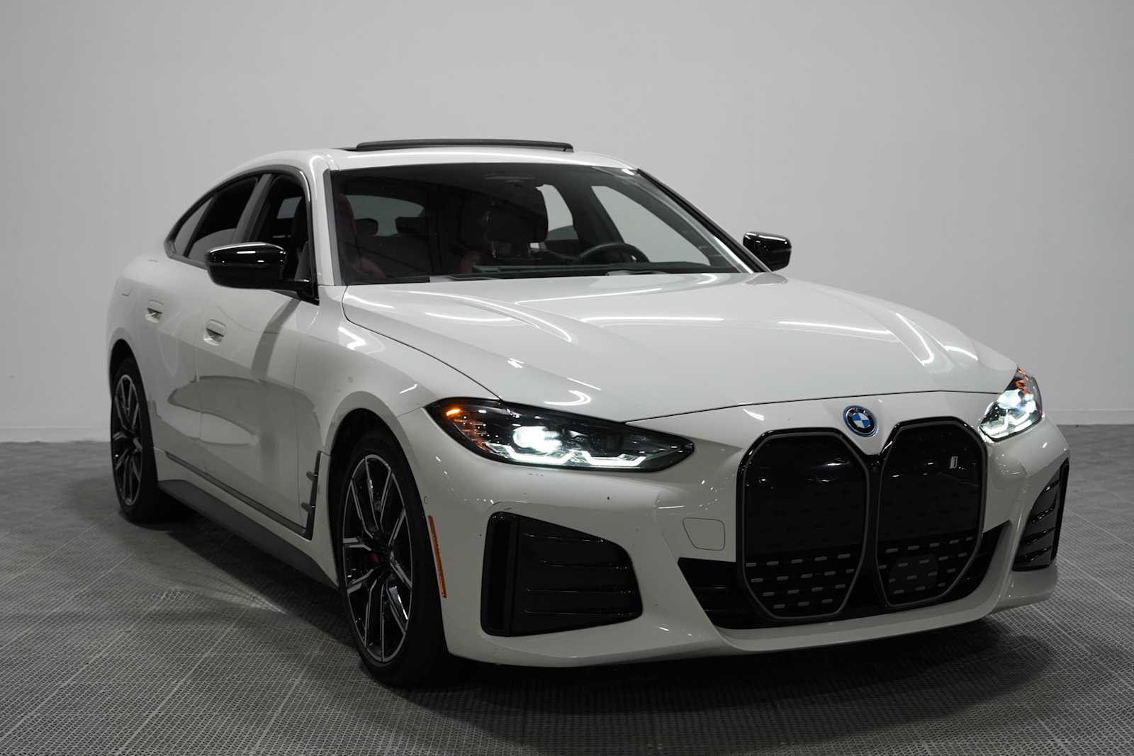 Certified Used 2024 Alpine White BMW eDrive40 image 3
