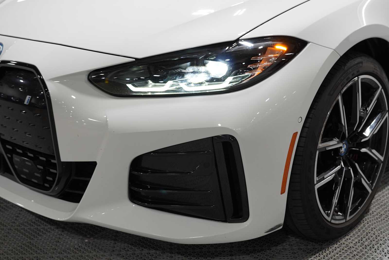 Certified Used 2024 Alpine White BMW eDrive40 image 7
