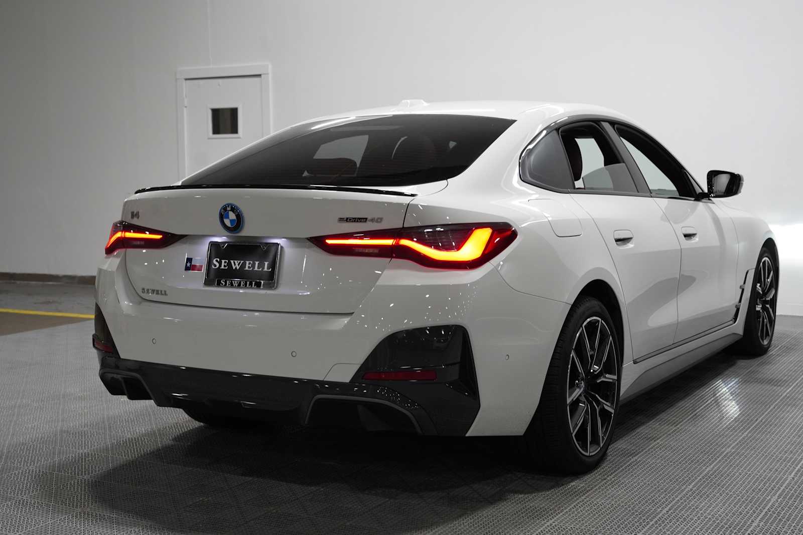 Certified Used 2024 Alpine White BMW eDrive40 image 4
