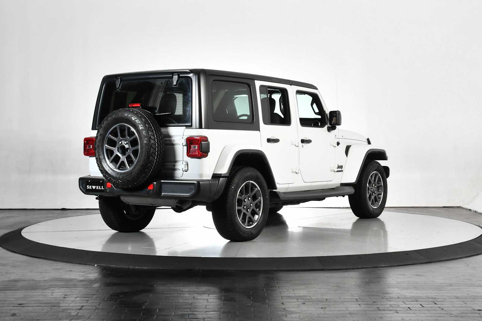 Used 2021 Bright White Clearcoat Jeep Unlimited 80th Anniversary image 6