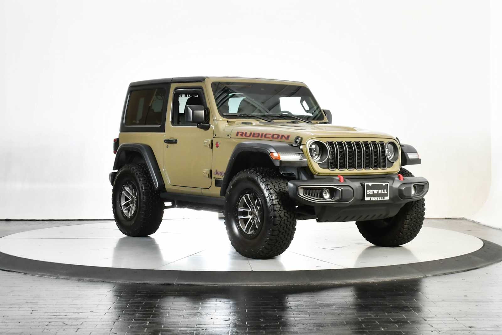 Used 2025 Green (41) Jeep Rubicon image 8