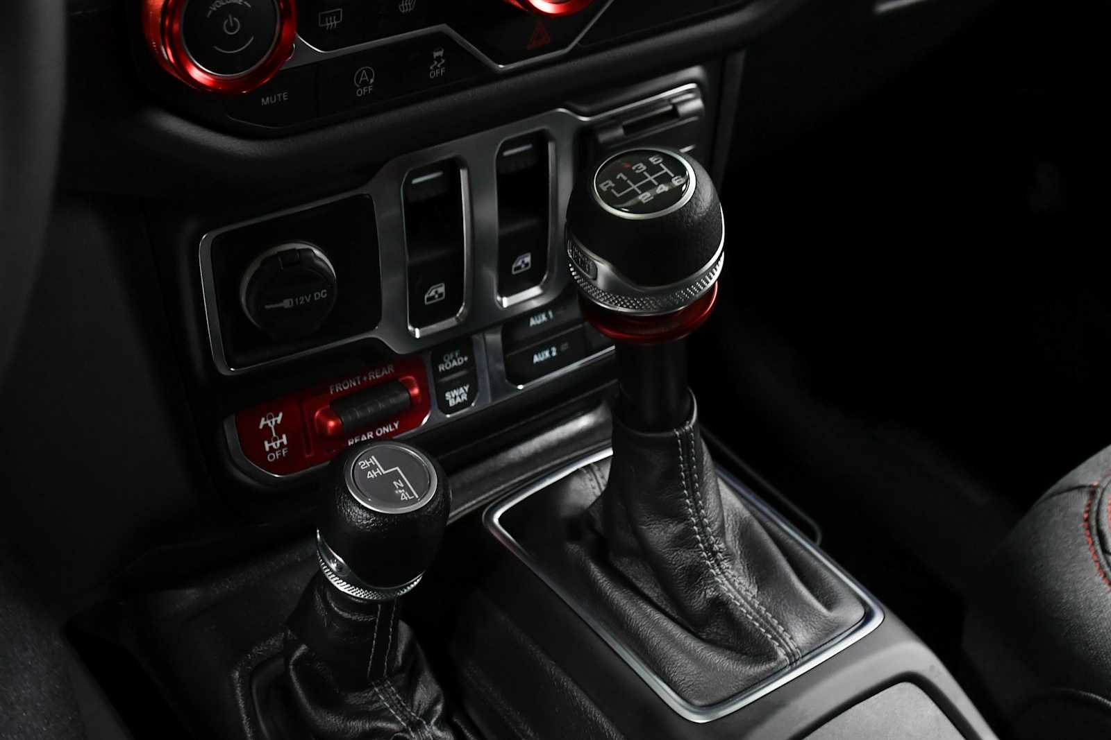 Used 2025 Green (41) Jeep Rubicon image 20