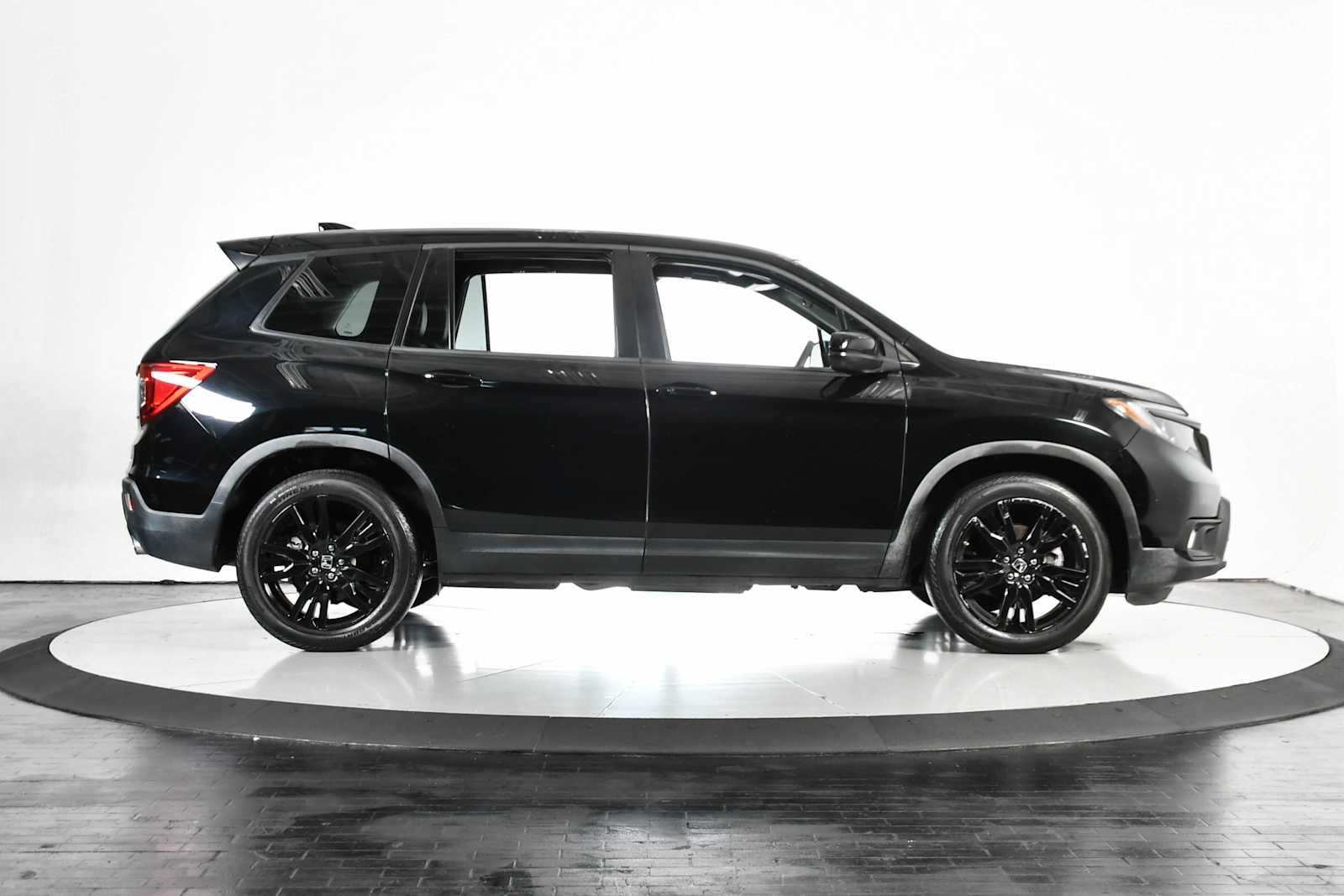 Used 2019 Crystal Black Pearl Honda Sport image 7
