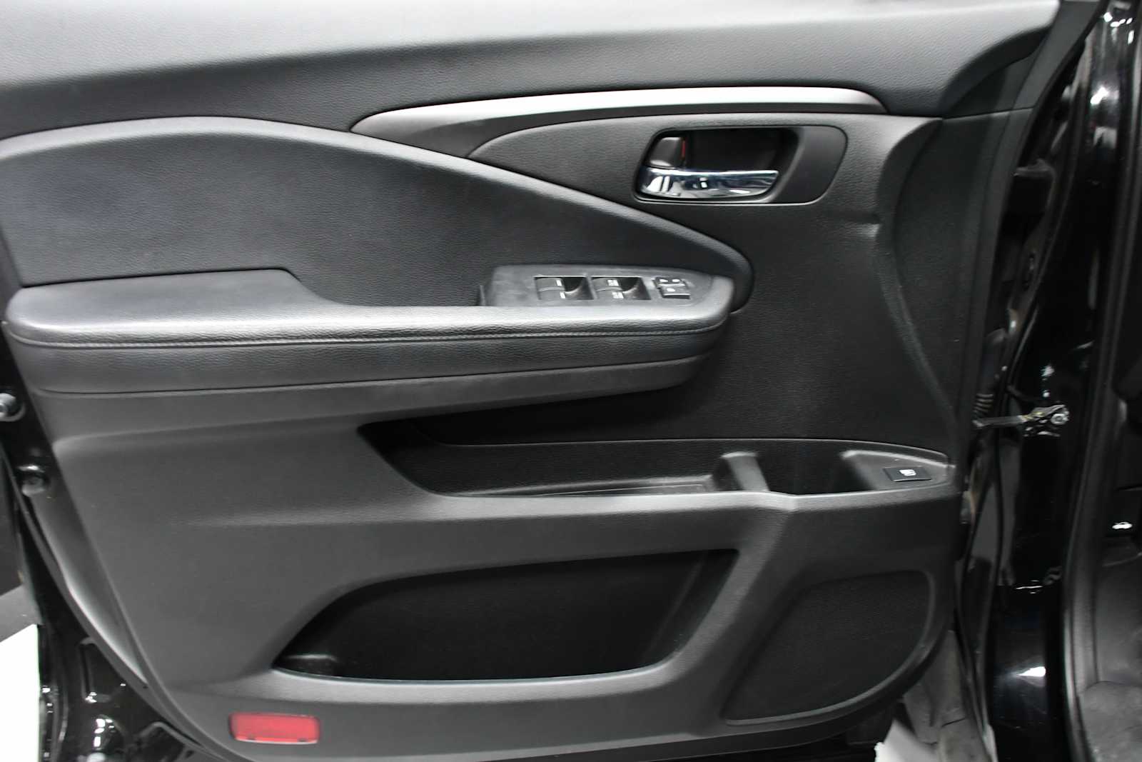 Used 2019 Crystal Black Pearl Honda Sport image 14
