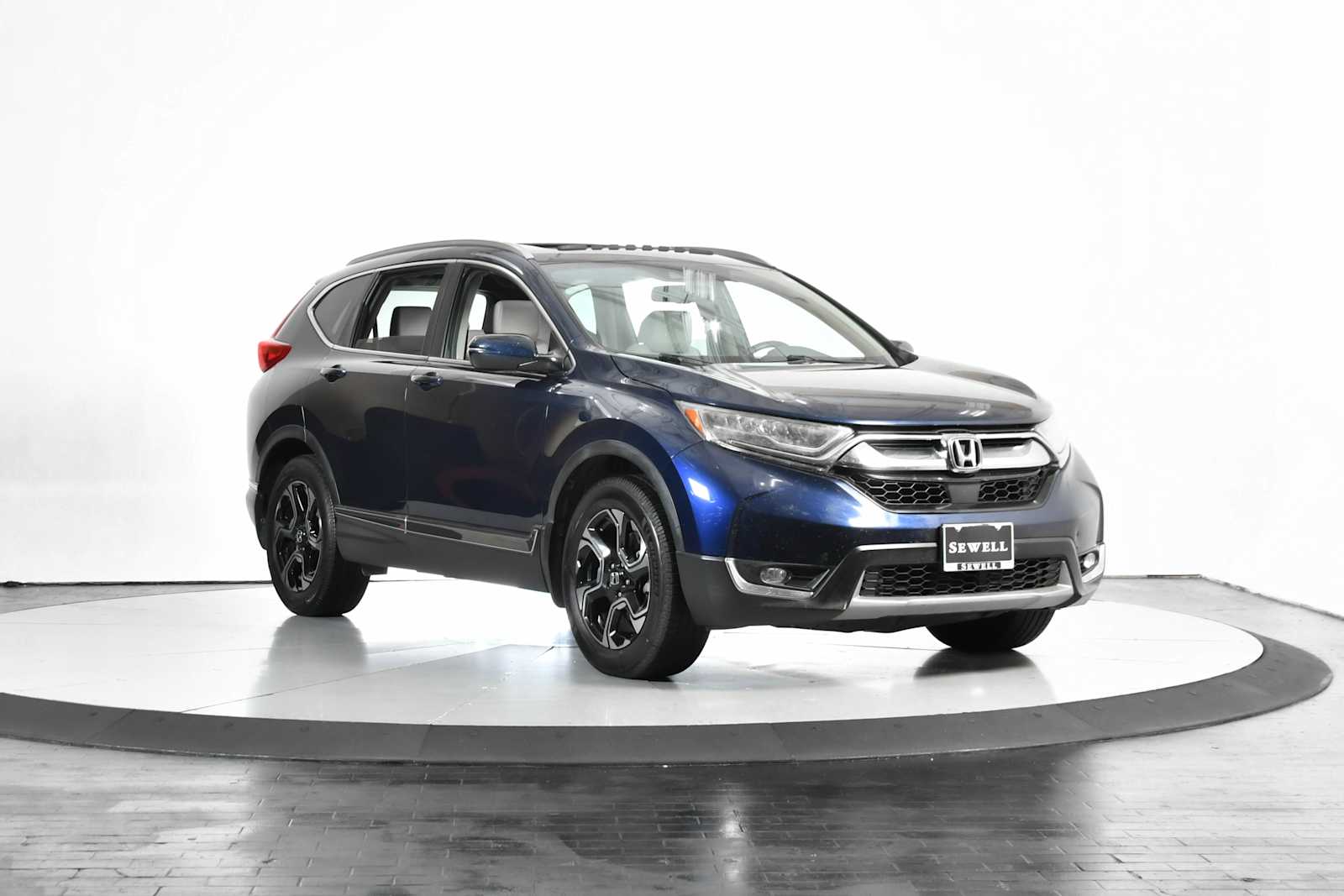 Used 2017 Obsidian Blue Pearl Honda Touring image 7