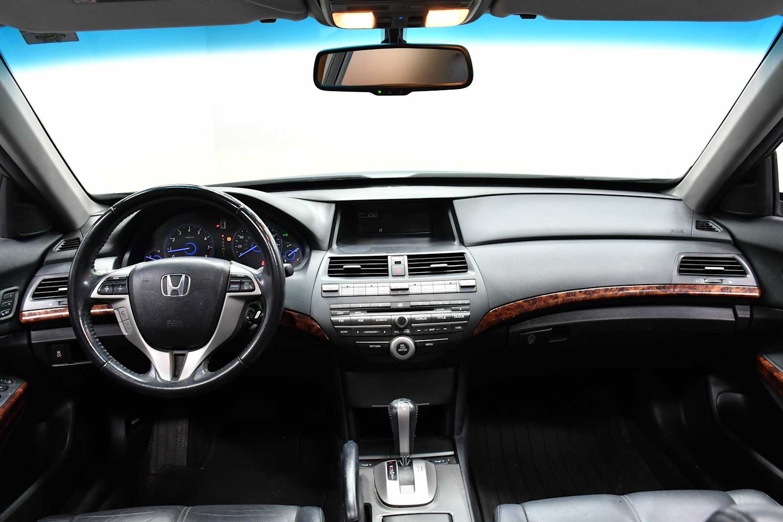 Used 2010 Polished Metal Metallic Honda EX-L image 16
