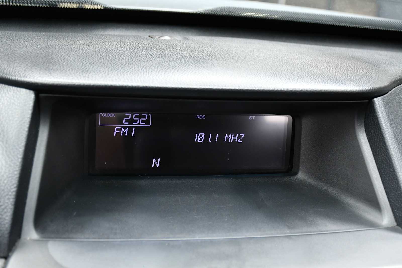 Used 2010 Polished Metal Metallic Honda EX-L image 17