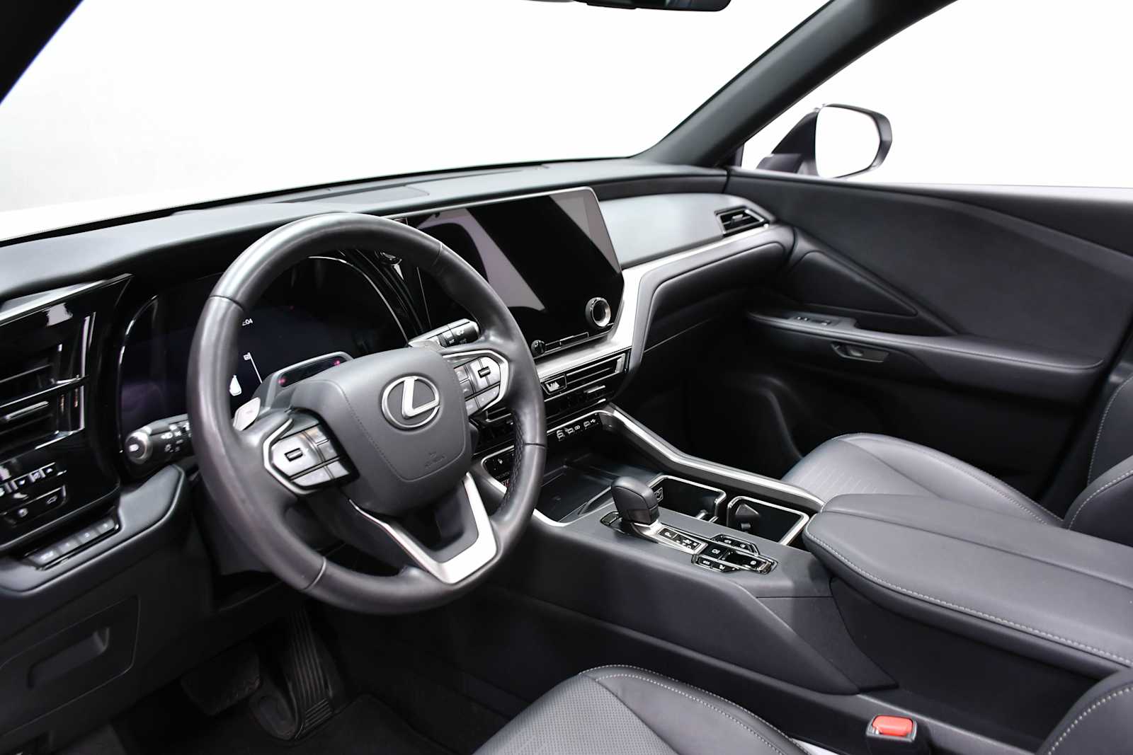 Used 2025 Wind Chill Pearl Lexus Premium image 12