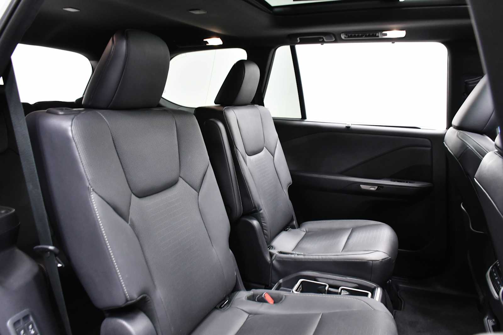 Used 2025 Wind Chill Pearl Lexus Premium image 21
