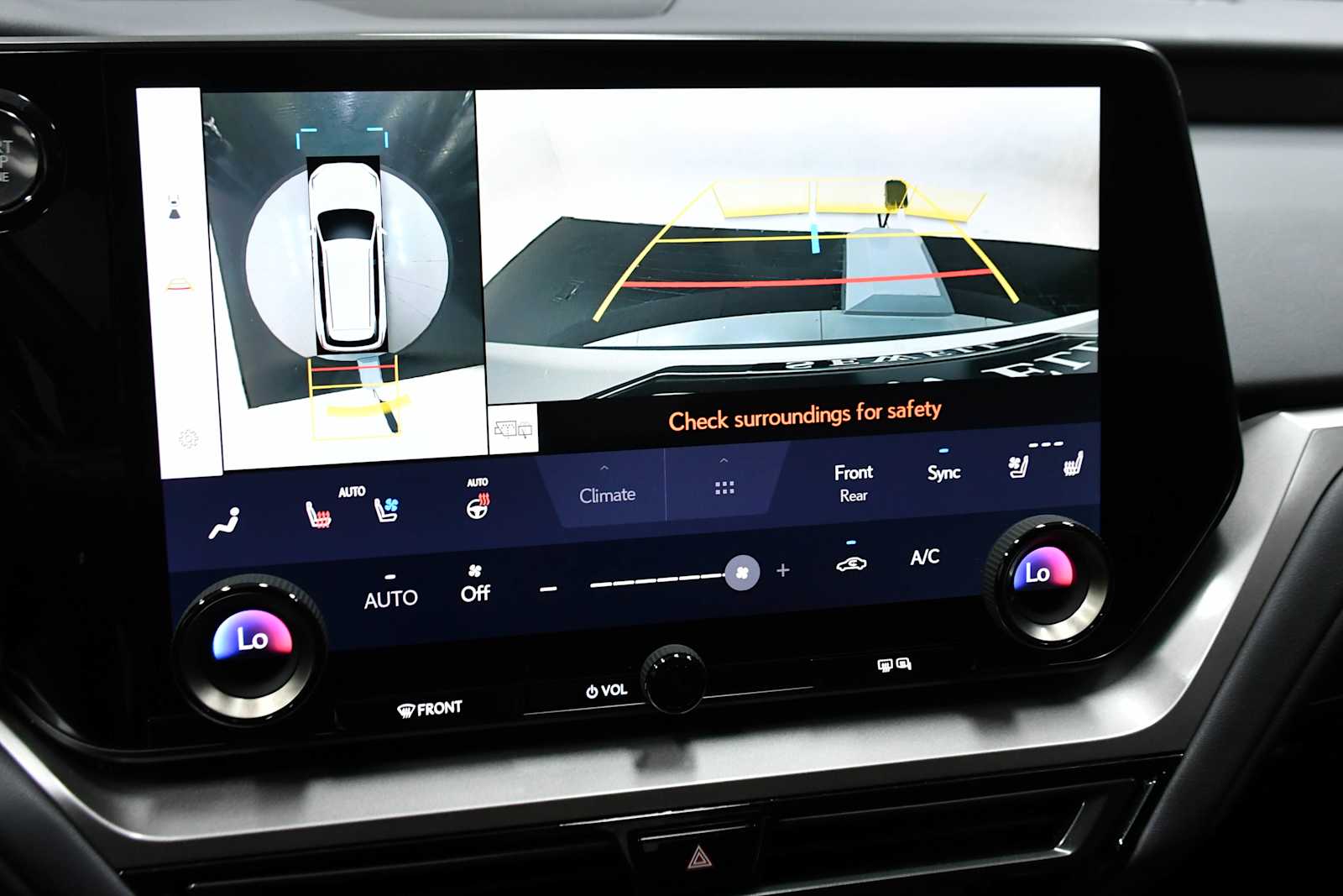 Used 2025 Wind Chill Pearl Lexus Premium image 18