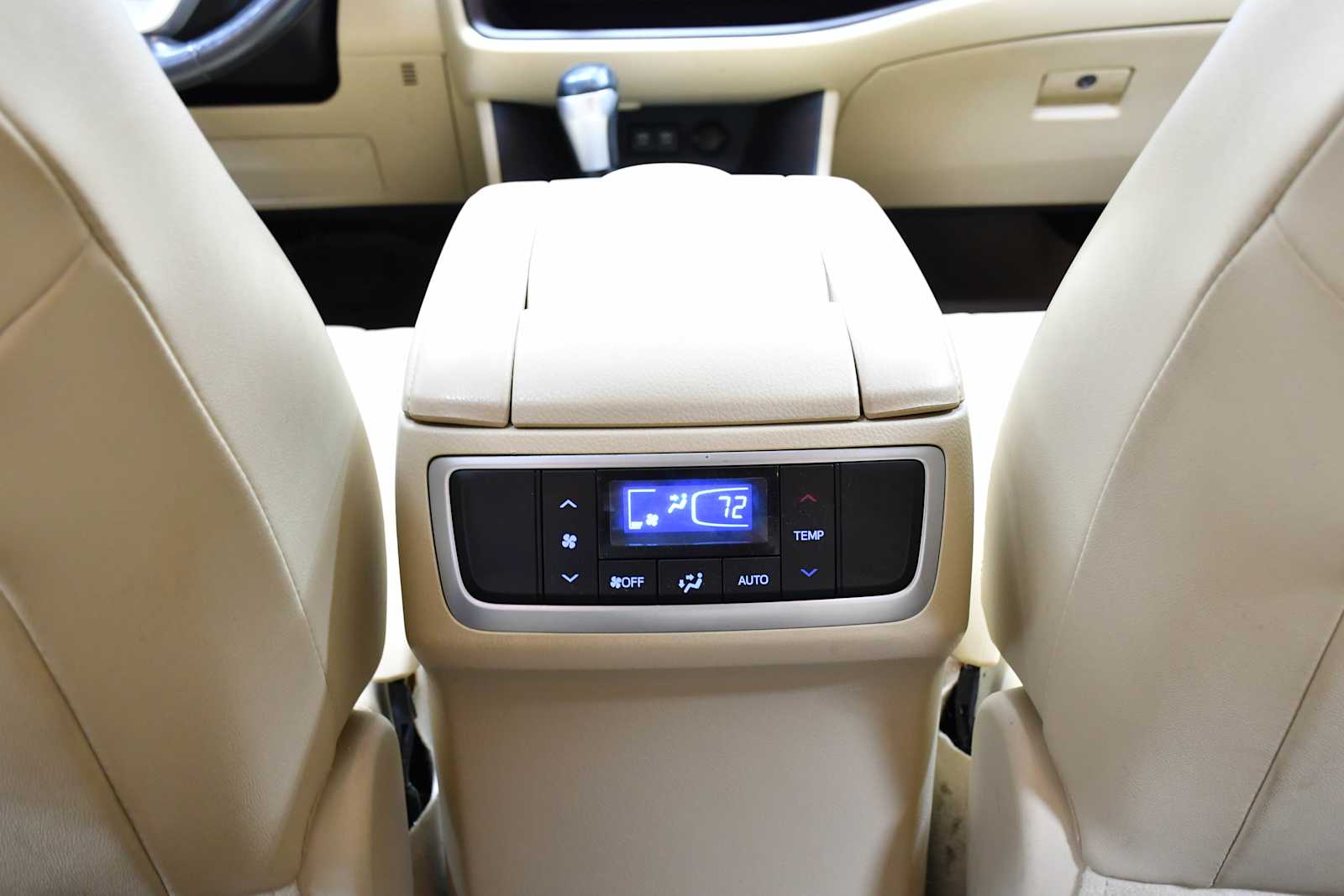 Used 2018 Blizzard Pearl Toyota Limited image 24