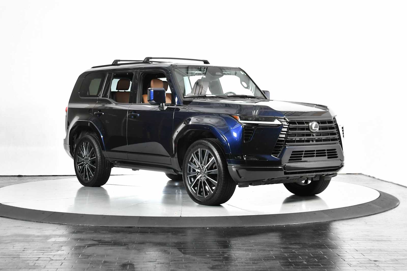 Certified Used 2025 Nightfall Mica Lexus Luxury+ image 7