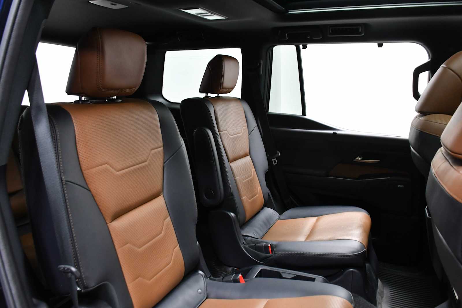 Certified Used 2025 Nightfall Mica Lexus Luxury+ image 23