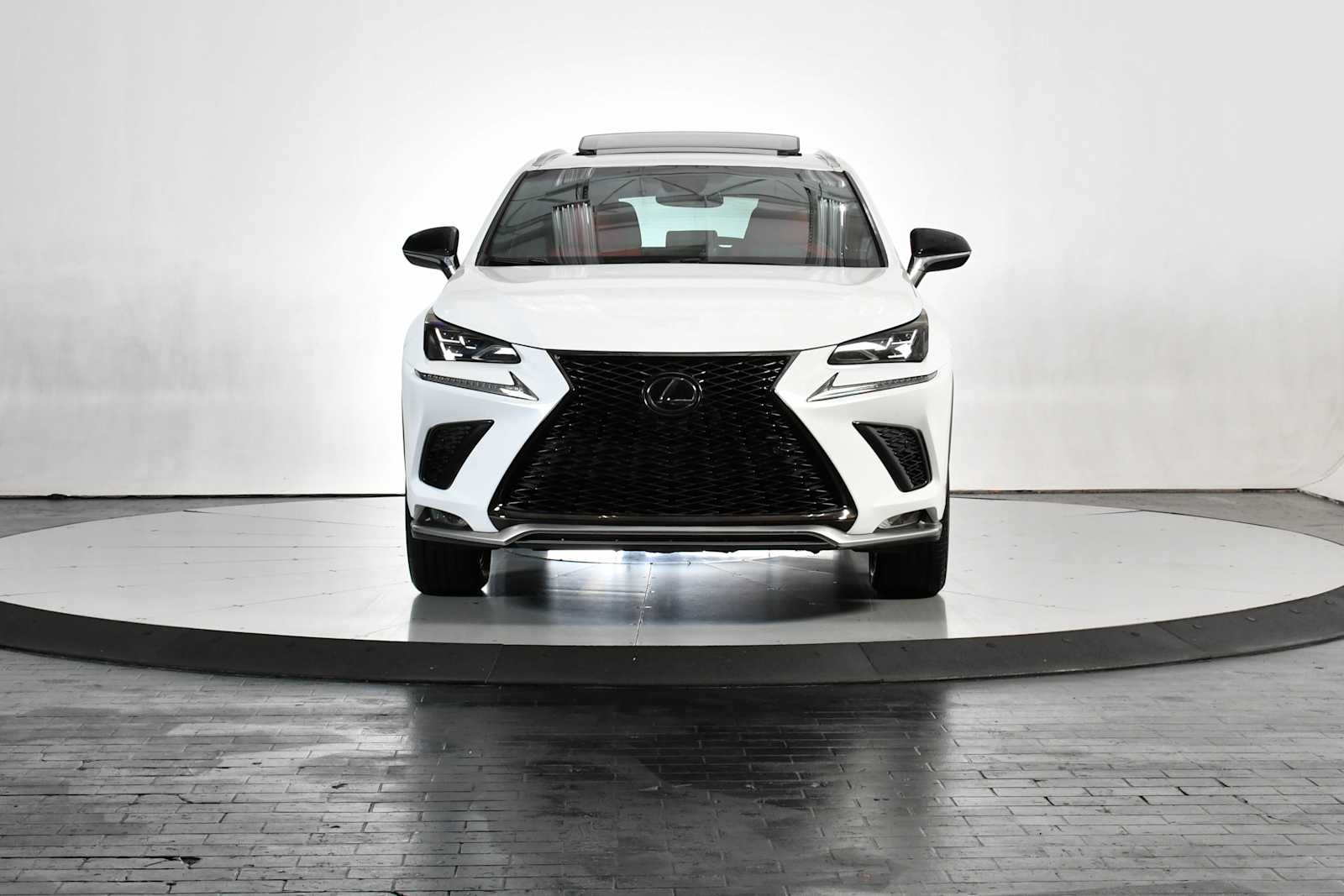 Used 2018 Ultra White Lexus  image 8