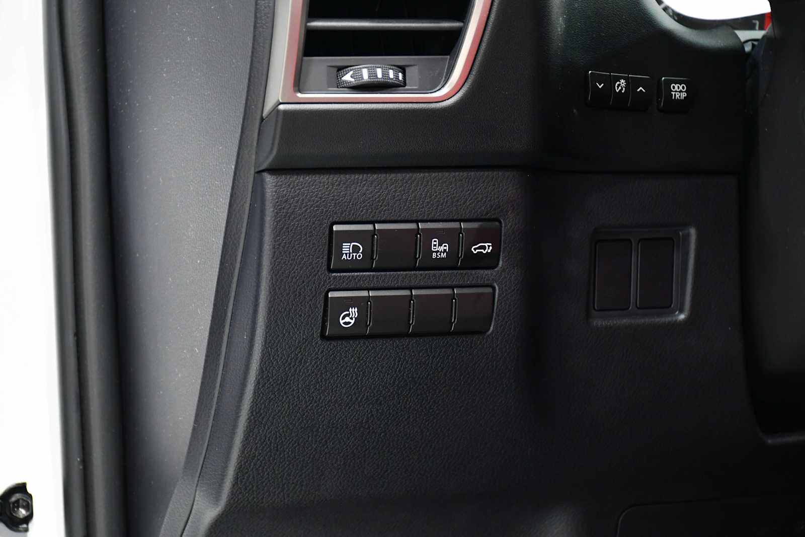 Used 2018 Ultra White Lexus  image 14