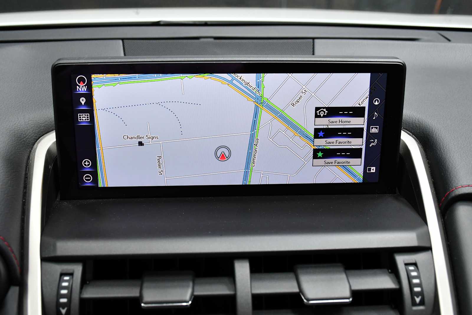 Used 2018 Ultra White Lexus  image 18