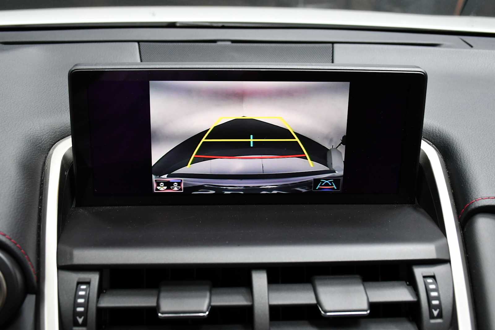Used 2018 Ultra White Lexus  image 19