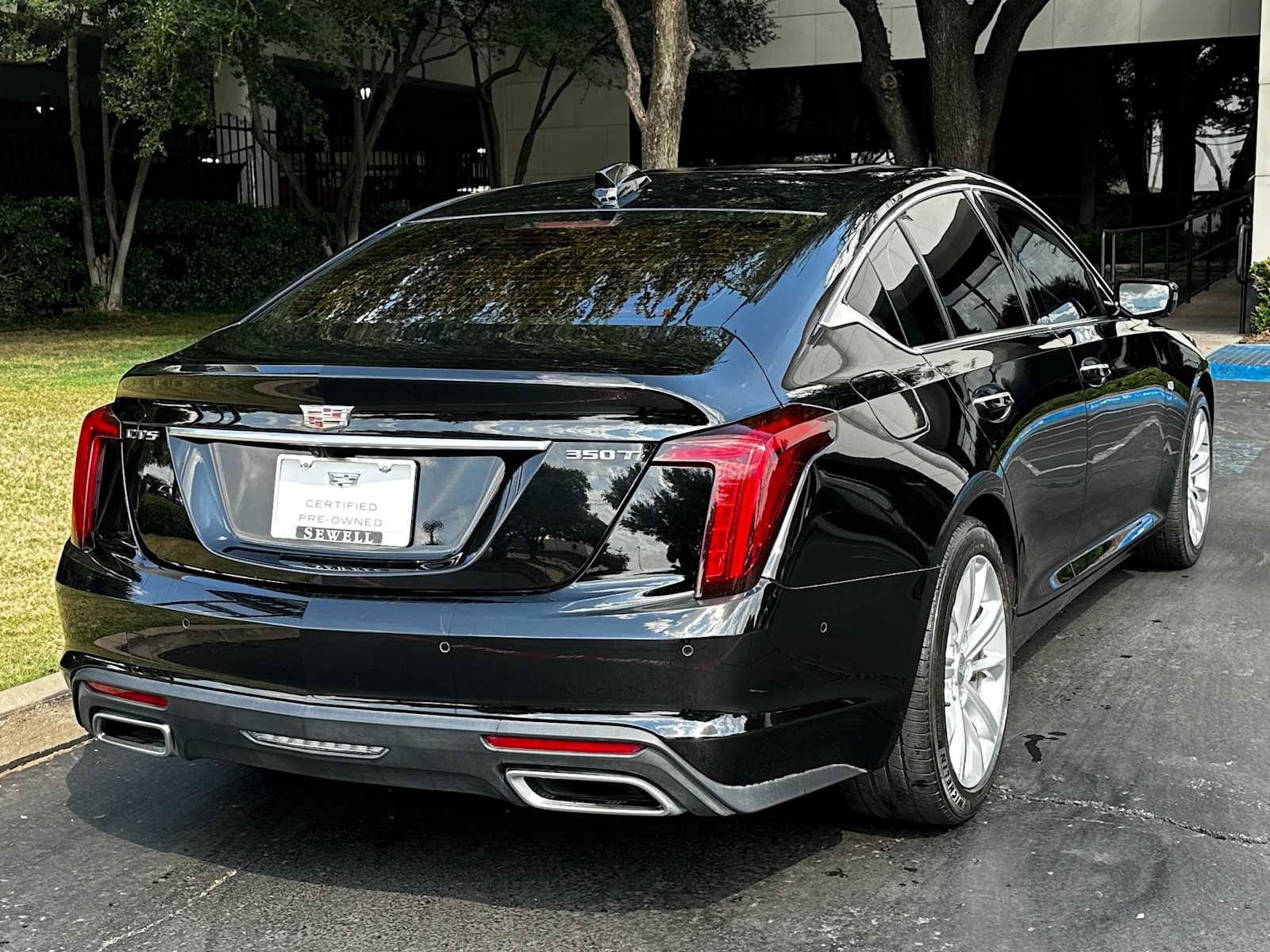 Certified Used 2025 Black Raven Cadillac Premium Luxury image 4