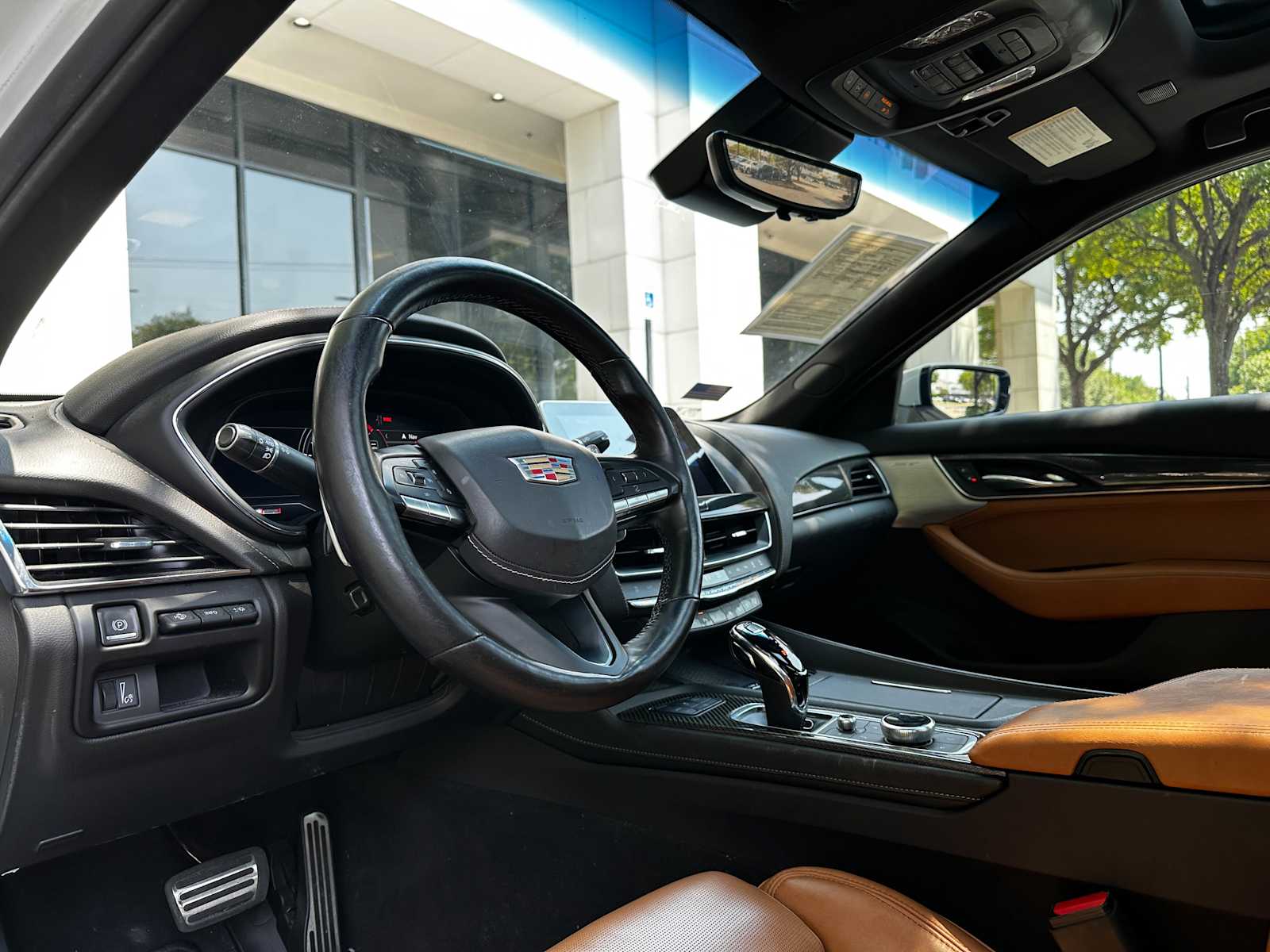Certified Used 2023 Crystal White Tricoat Cadillac Sport image 8