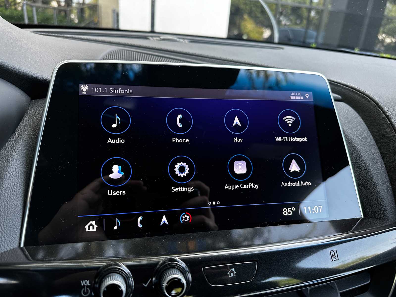 Used 2021 Infrared Tintcoat Cadillac Luxury image 11