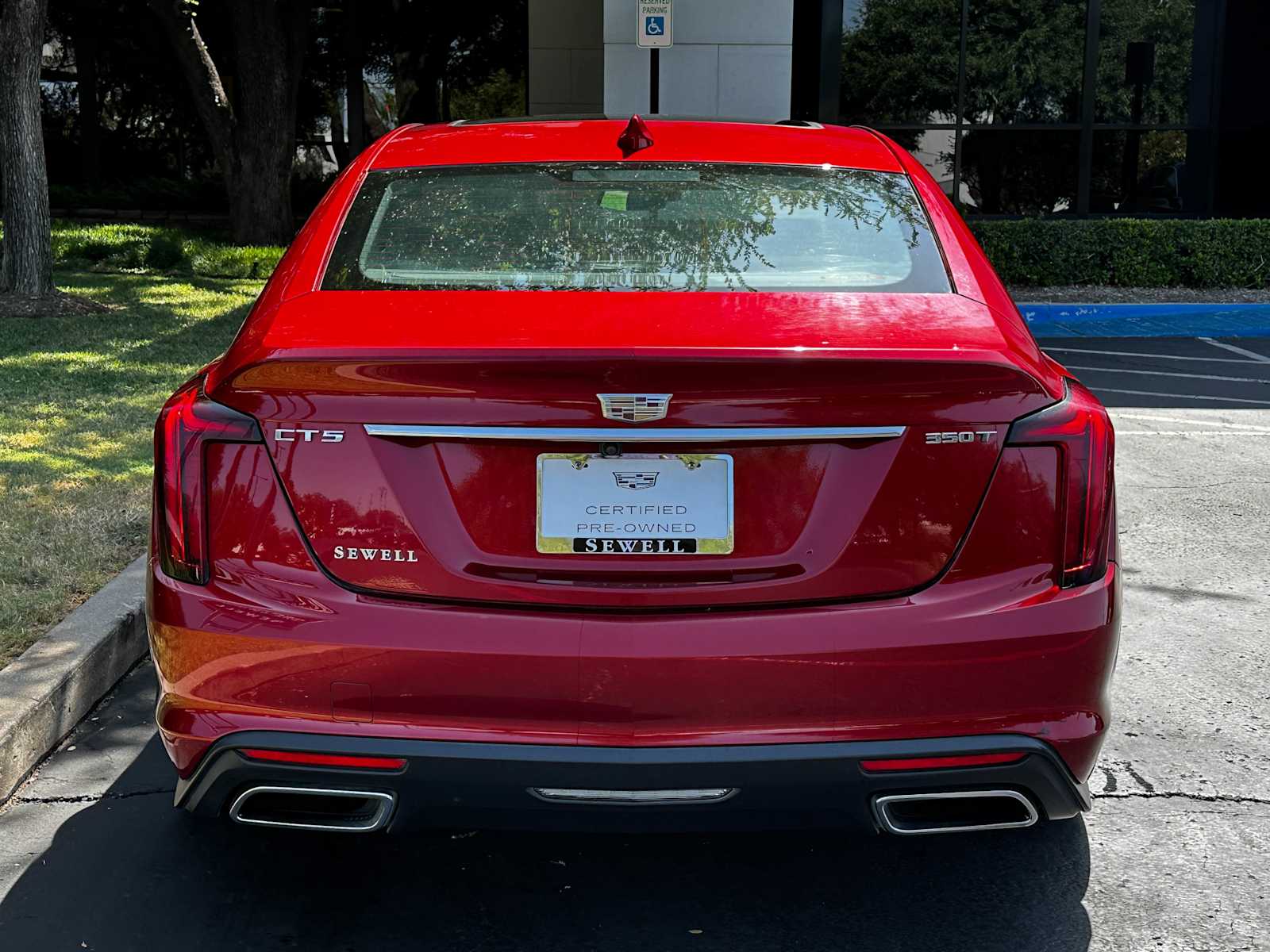 Used 2021 Infrared Tintcoat Cadillac Luxury image 3