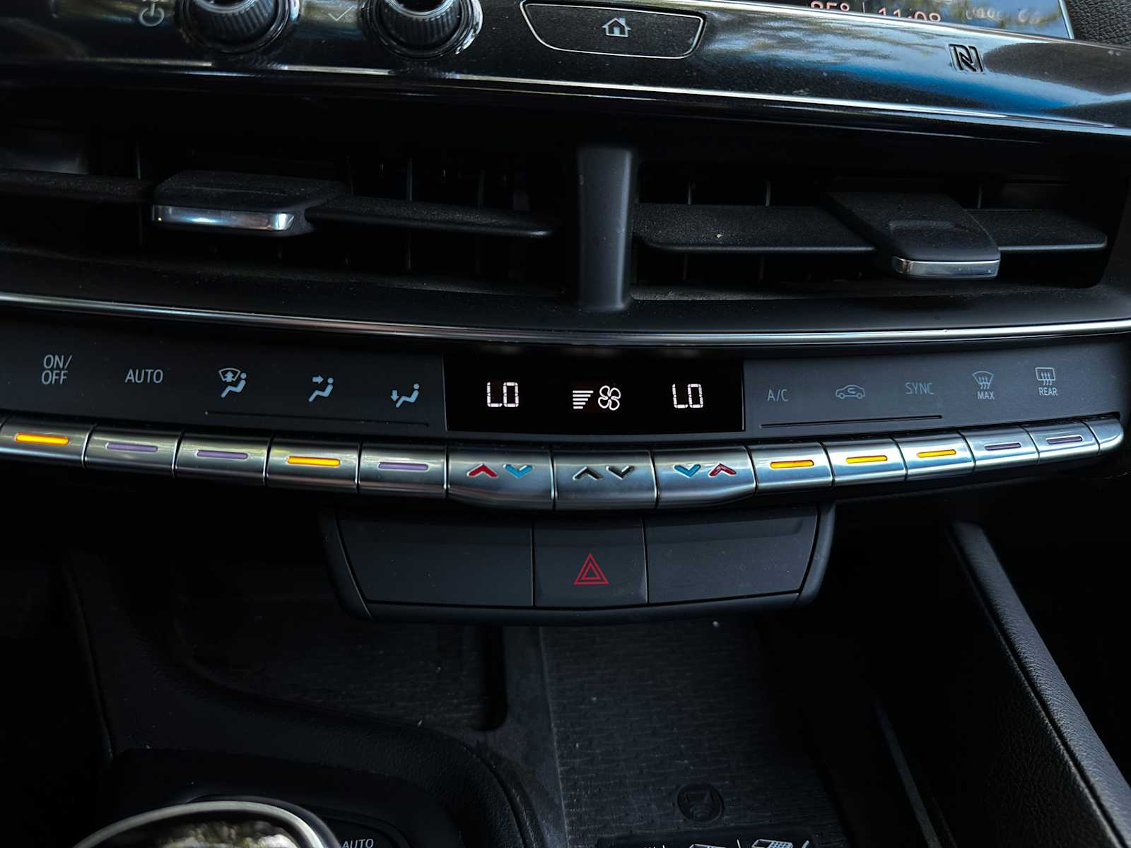 Used 2021 Infrared Tintcoat Cadillac Luxury image 14