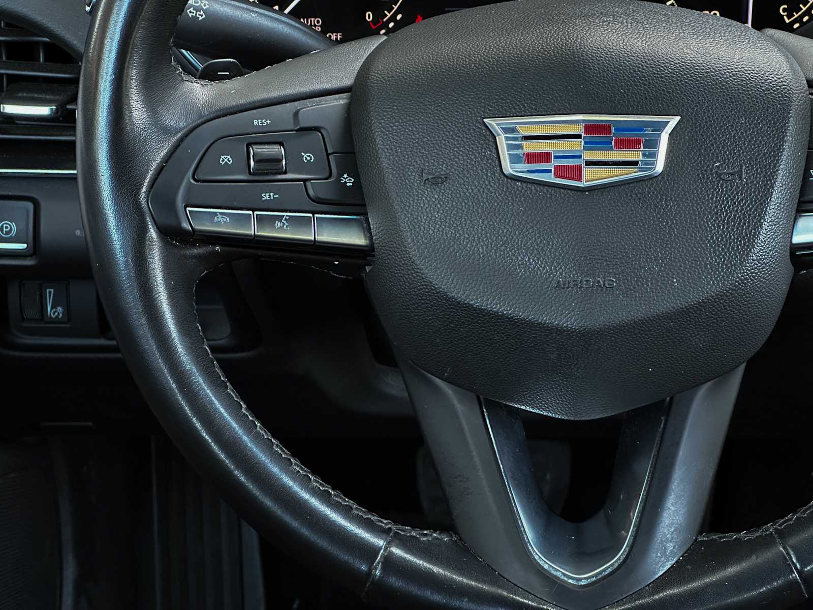 Used 2021 Infrared Tintcoat Cadillac Luxury image 19