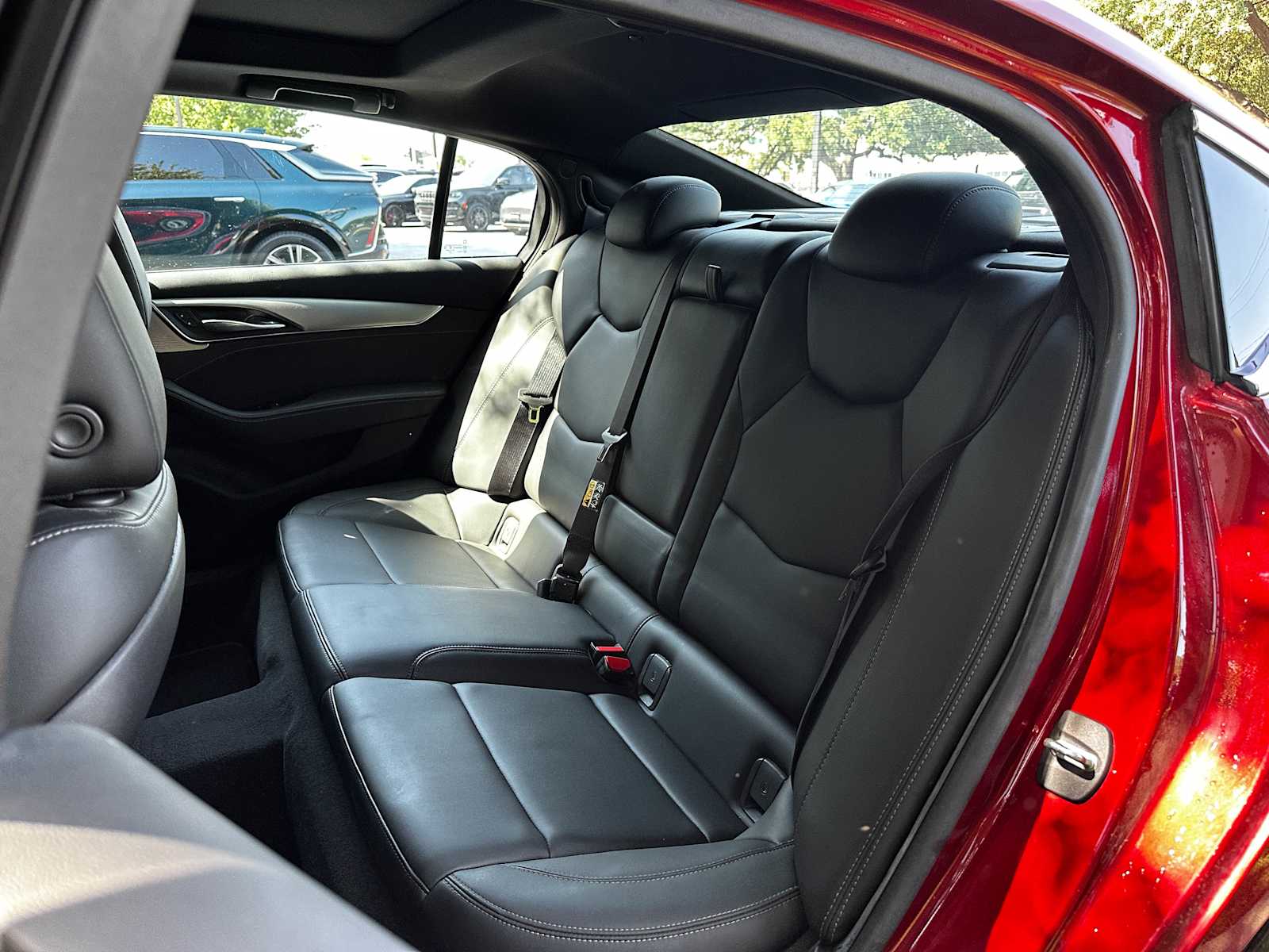 Used 2021 Infrared Tintcoat Cadillac Luxury image 21