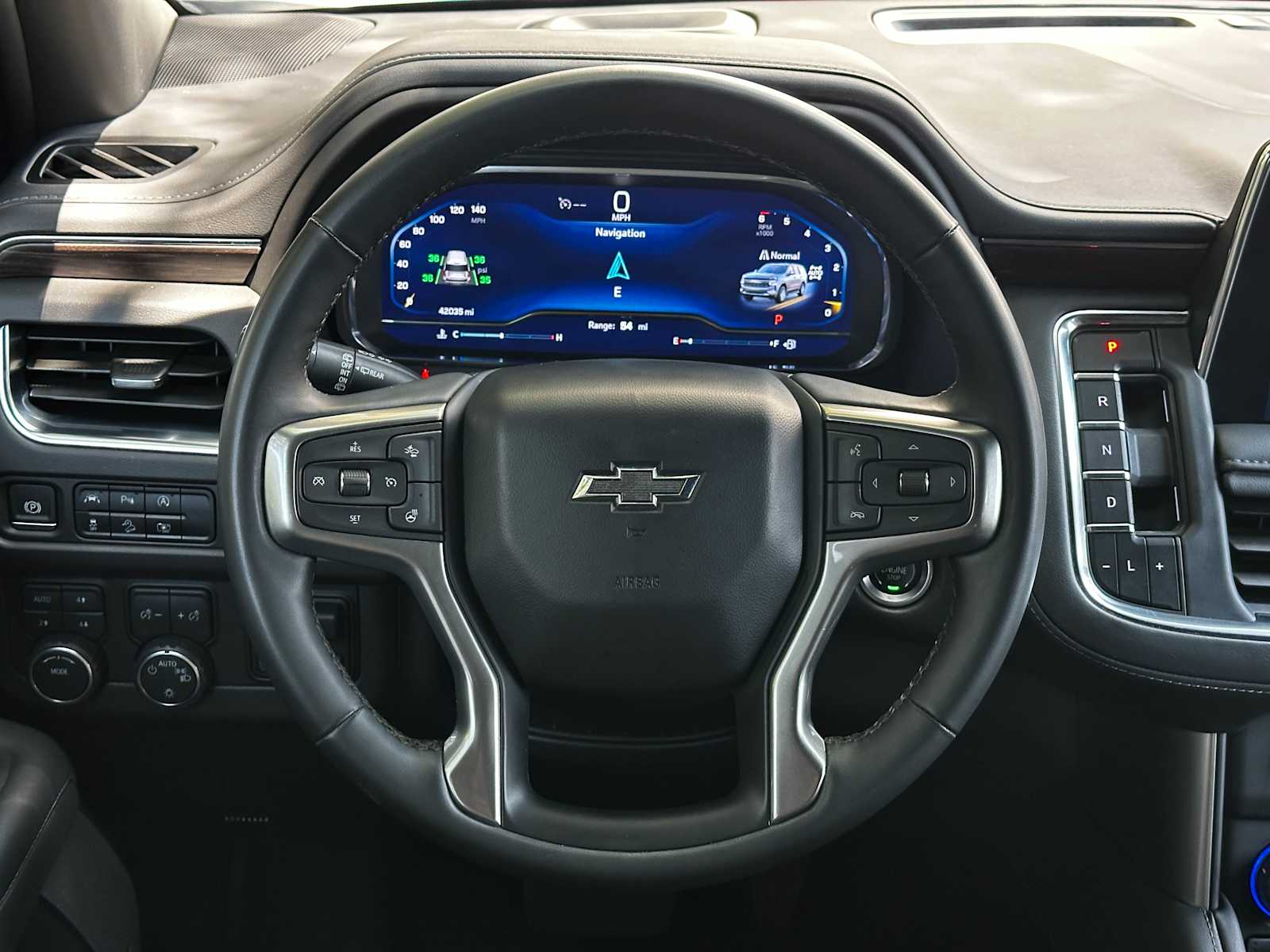 Used 2024 Iridescent Pearl Tricoat Chevrolet Z71 image 19