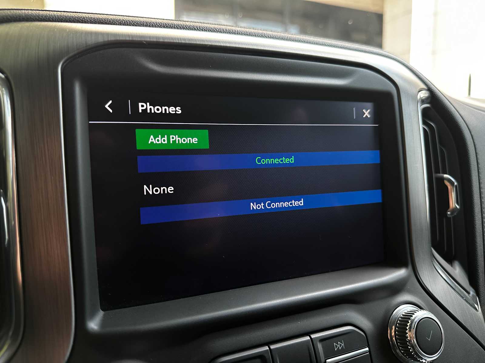 Used 2022 White Frost Tricoat GMC Denali image 13