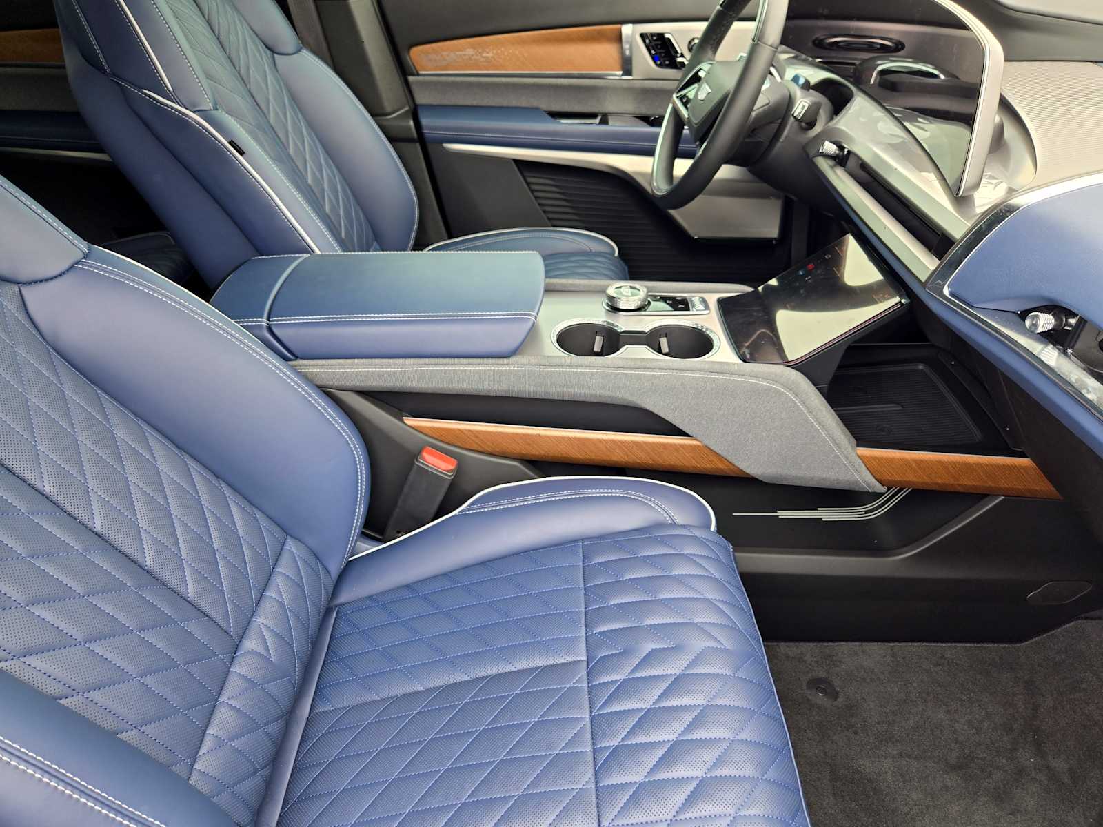 New 2026 Argent Silver Metallic Cadillac Premium Luxury image 9