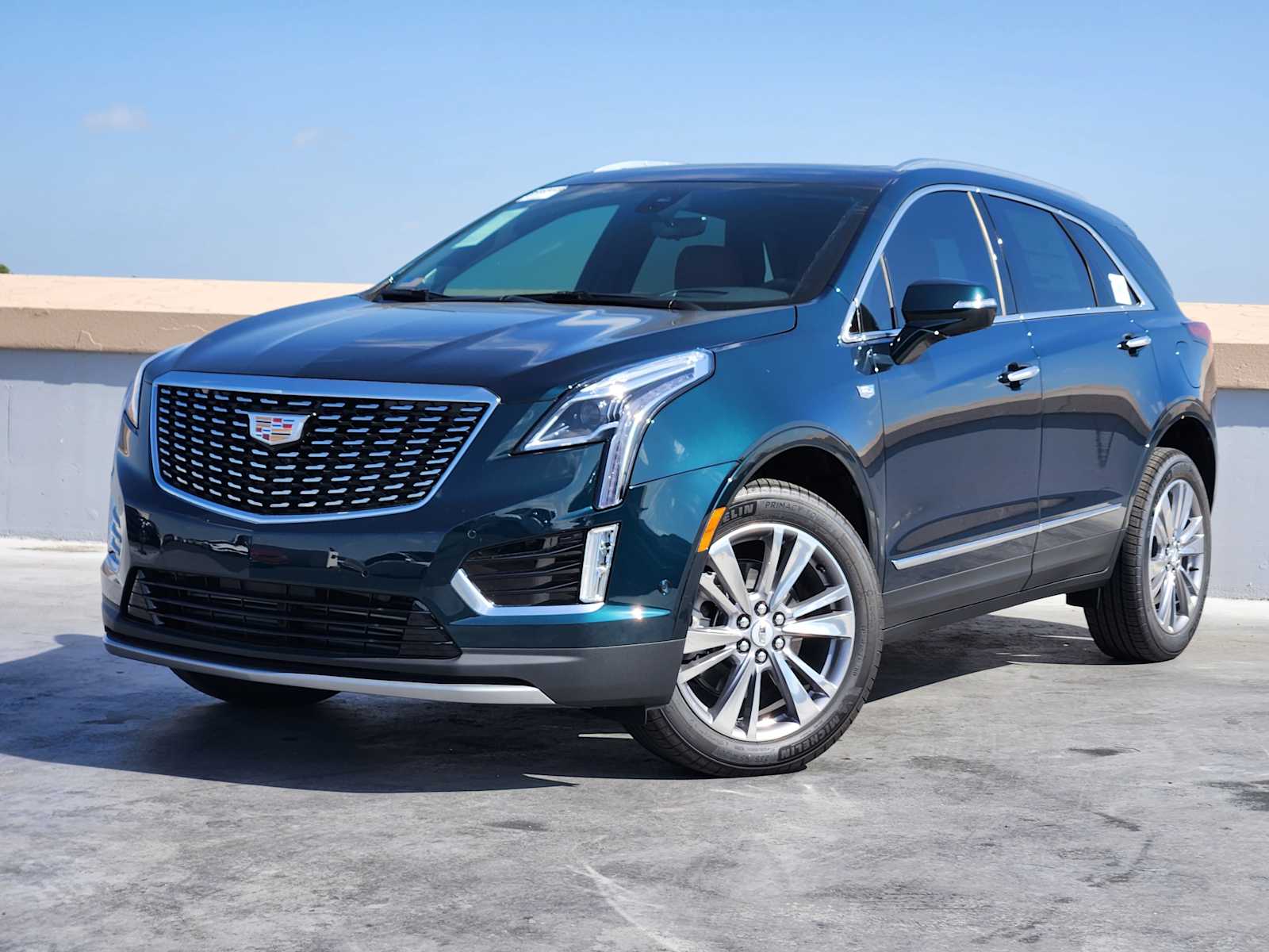 New 2026 Cadillac XT5 Premium Luxury