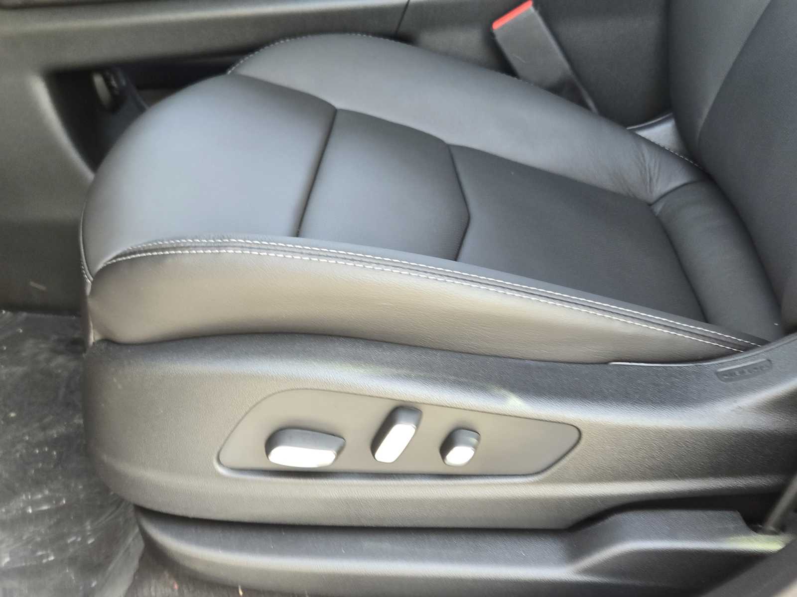 2026 Cadillac XT5 Premium Luxury - Photo 16