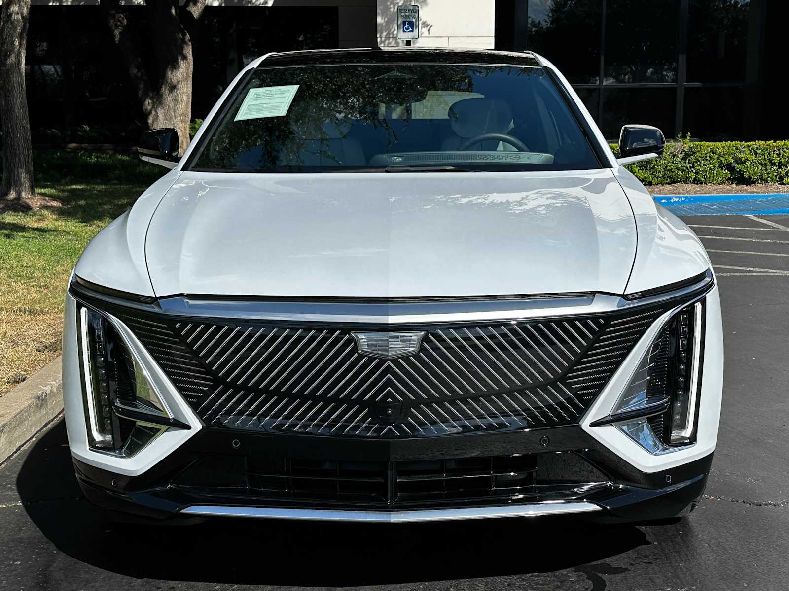 Certified Used 2026 Vibrant White Tricoat Cadillac Premium Luxury image 2