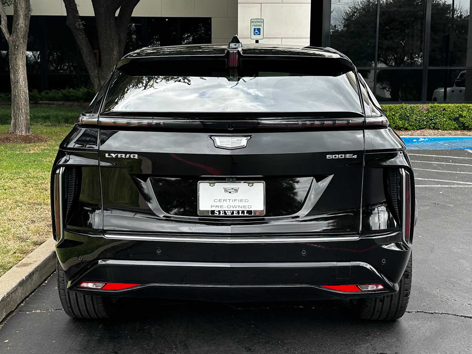 Certified Used 2026 Stellar Black Metallic Cadillac Signature Luxury image 3