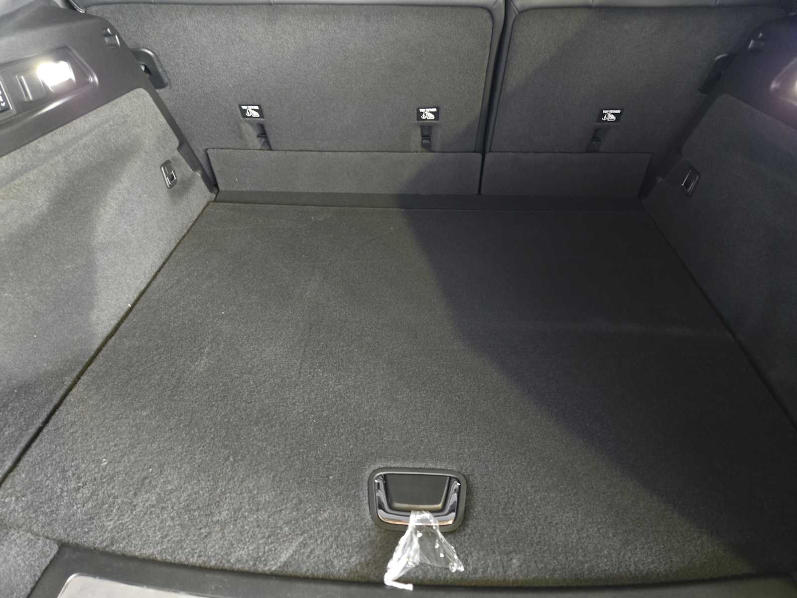 2027 Cadillac LYRIQ Premium Sport - Photo 21
