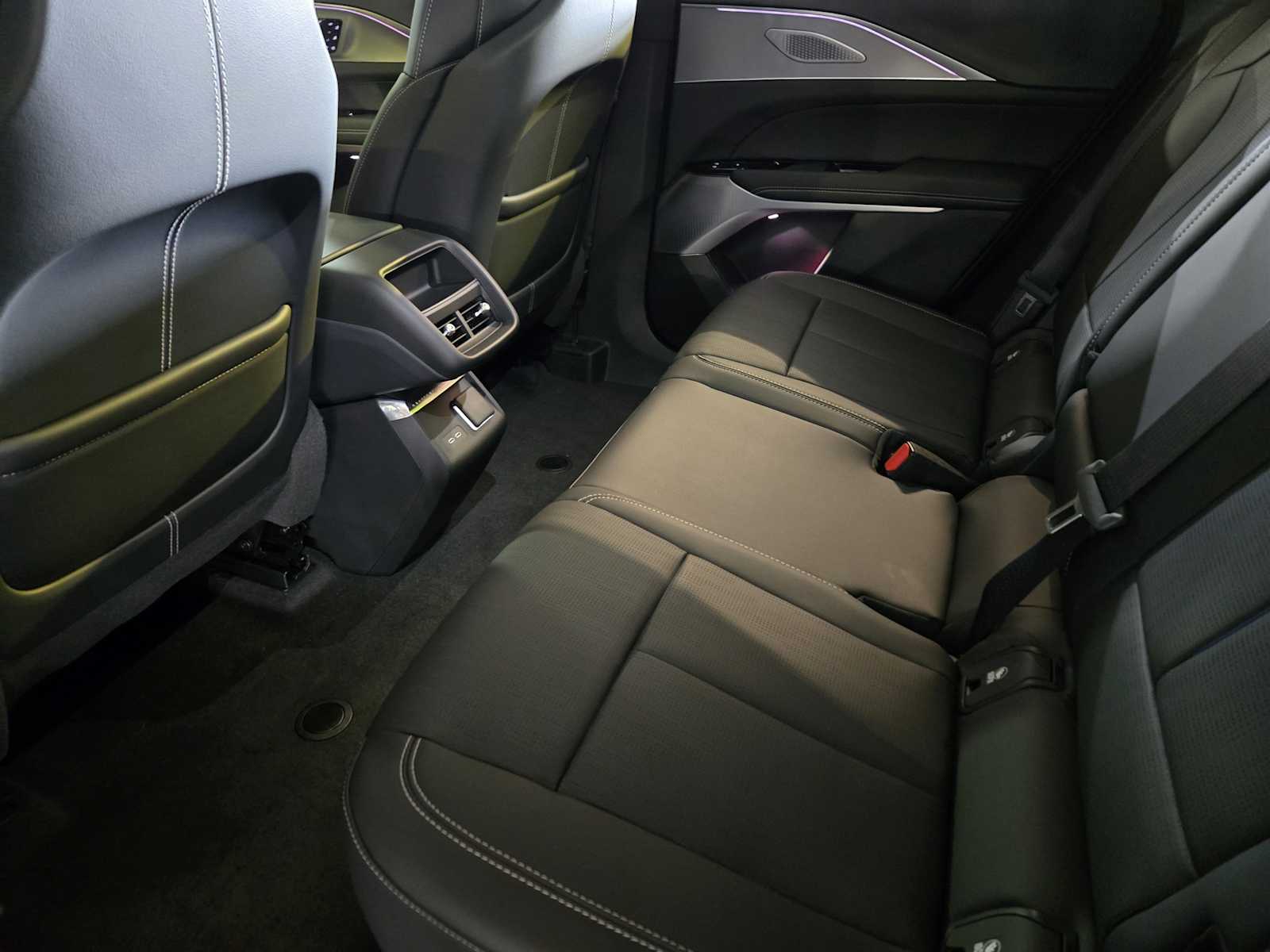 2027 Cadillac LYRIQ Premium Sport - Photo 20