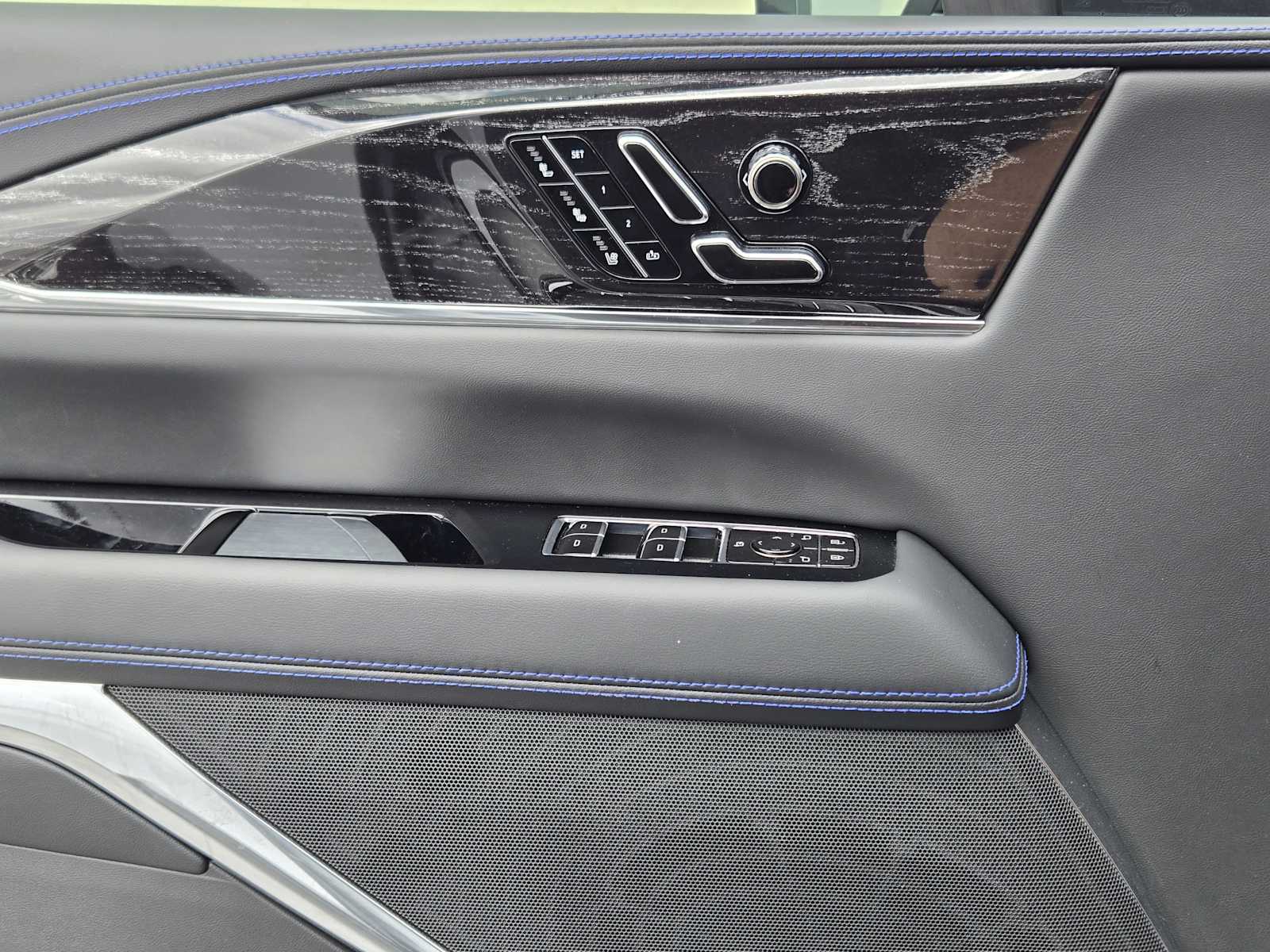 2026 Cadillac Escalade IQL Sport - Photo 14