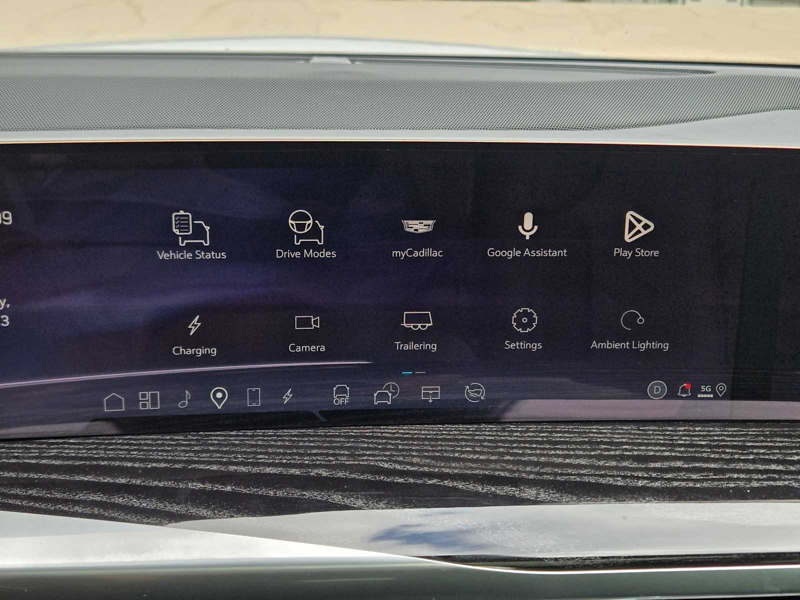 2026 Cadillac Escalade IQL Sport - Photo 11